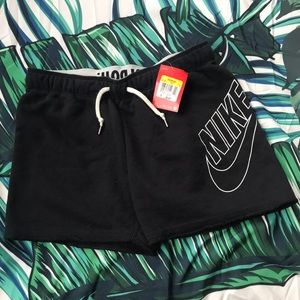NWT NIKE SHORTS